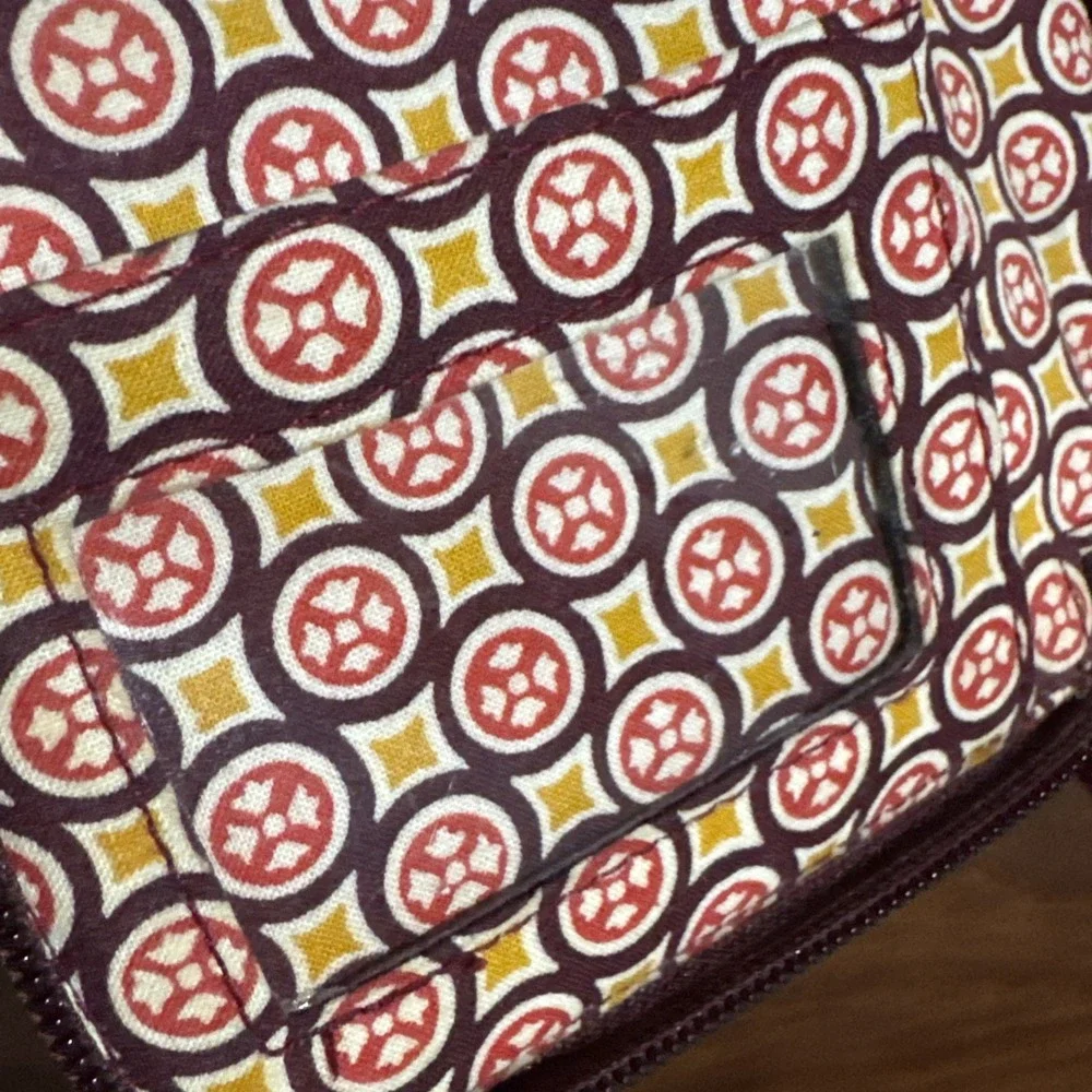 Vera Bradley Women's Medallion Floral Print Zip Around Travel Organizer Wallet